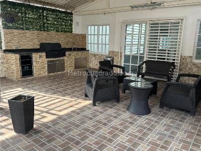 Casa de 4 alcobas en venta en Valle Del Lili, Cali, 320 m² · foto 4 de 20