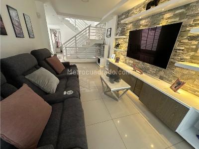 Casa de 4 alcobas en venta en Valle Del Lili, Cali, 320 m² · foto 19 de 20