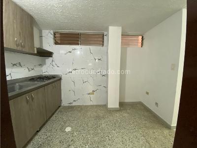 Apartamento de 3 alcobas en venta en El Refugio, Cali, 72 m² · foto 2 de 17