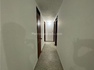 Apartamento de 3 alcobas en venta en El Refugio, Cali, 72 m² · foto 12 de 17