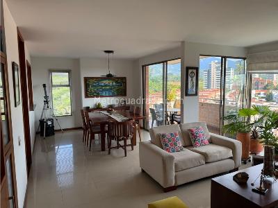 Apartamento de 3 alcobas en venta en Ciudad Jardin, Cali, 150 m² · foto 1 de 20