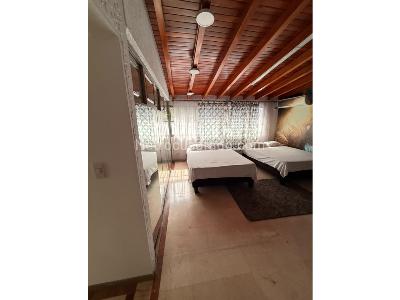Casa de 5 alcobas en venta en Cristales, Cali, 200 m² · foto 3 de 20