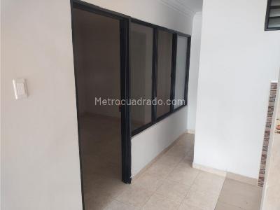 Casa de 5 alcobas en venta en La Base, Cali, 312 m² · foto 6 de 7