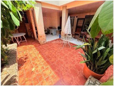 Casa de 5 alcobas en arriendo en Miraflores, Cali, 220 m² · foto 14 de 18