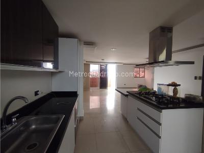 Apartamento de 3 alcobas en venta en Prados Del Norte, Cali, 120 m² · foto 5 de 20