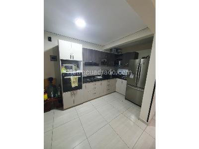 Casa de 5 alcobas en venta en Colseguros, Cali, 324 m² · foto 4 de 20