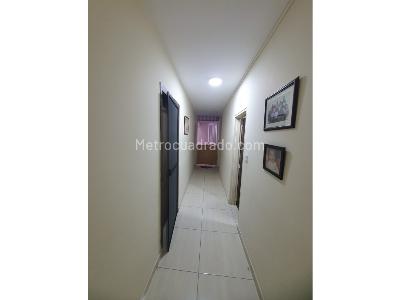 Casa de 5 alcobas en venta en Colseguros, Cali, 324 m² · foto 8 de 20