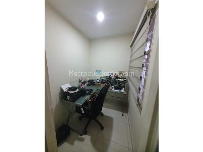 Casa de 5 alcobas en venta en Colseguros, Cali, 324 m² · foto 10 de 20