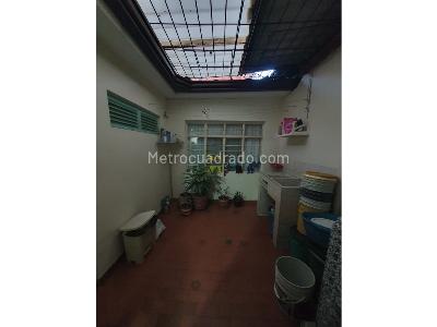 Casa de 5 alcobas en venta en Colseguros, Cali, 324 m² · foto 12 de 20