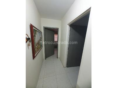 Casa de 5 alcobas en venta en Colseguros, Cali, 324 m² · foto 15 de 20