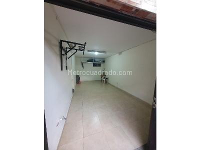 Casa de 5 alcobas en venta en Colseguros, Cali, 324 m² · foto 18 de 20