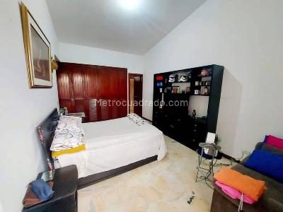 Apartamento de 4 alcobas en venta en Cuarto De Legua, Cali, 300 m² · foto 12 de 19