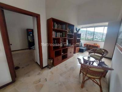 Apartamento de 4 alcobas en venta en Cuarto De Legua, Cali, 300 m² · foto 16 de 19