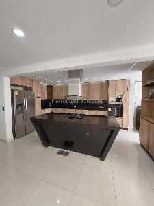 Casa de 5 alcobas en venta en Prados Del Limonar, Cali, 157 m² · foto 8 de 20