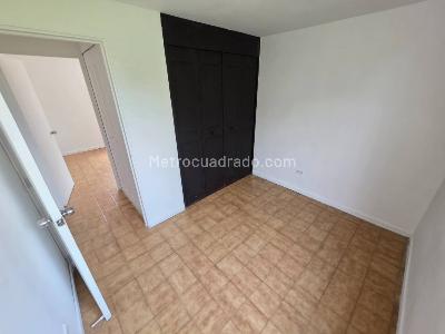 Apartamento de 3 alcobas en venta en Primero De Mayo, Cali, 60 m² · foto 15 de 20