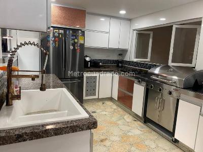 Apartamento de 3 alcobas en venta en El Ingenio, Cali, 155 m² · foto 5 de 16