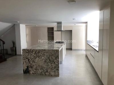 Casa de 3 alcobas en venta en Ciudad Jardin, Cali, 700 m² · foto 7 de 20