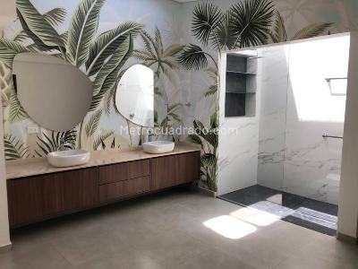 Casa de 3 alcobas en venta en Ciudad Jardin, Cali, 700 m² · foto 19 de 20