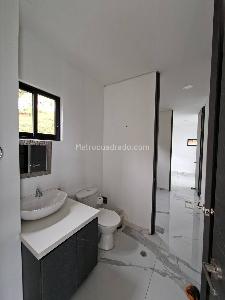 Casa de 4 alcobas en venta en Yumbo, Cali · foto 16 de 17