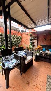 Casa de 5 alcobas en venta en El Castillo, Cali, 267 m² · foto 3 de 11