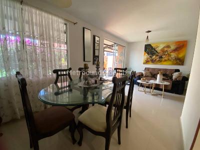 Casa de 5 alcobas en venta en El Castillo, Cali, 267 m² · foto 6 de 11