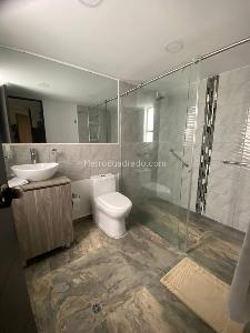 Casa de 5 alcobas en venta en El Castillo, Cali, 267 m² · foto 11 de 11