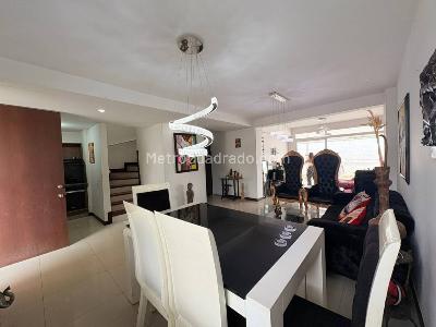 Casa de 4 alcobas en venta en El Castillo, Cali, 184 m² · foto 2 de 20