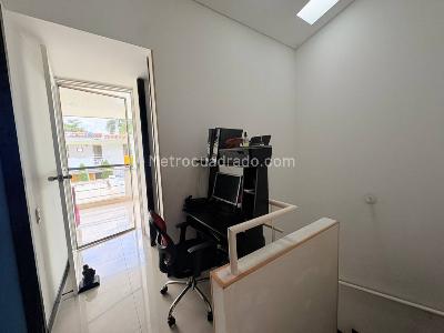 Casa de 4 alcobas en venta en El Castillo, Cali, 184 m² · foto 9 de 20