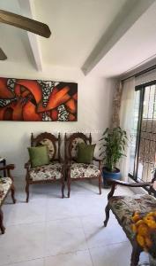Casa de 3 alcobas en venta en Villa Del Prado, Cali, 140 m² · foto 2 de 17