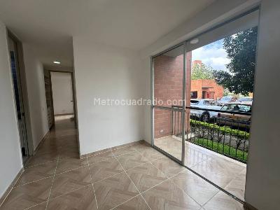 Apartamento de 3 alcobas en venta en Ciudad Melendez, Cali, 60 m² · foto 2 de 20