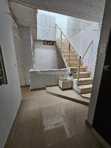 Casa de 5 alcobas en venta en Napoles, Cali, 300 m² · foto 12 de 20