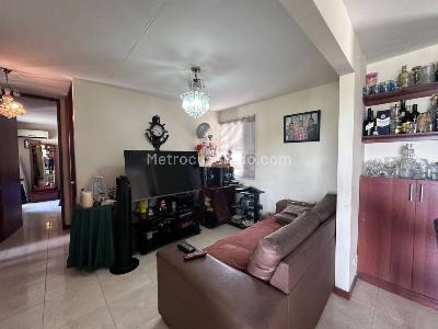 Apartamento de 3 alcobas en venta en Quintas De Don Simon, Cali, 82 m² · foto 7 de 18