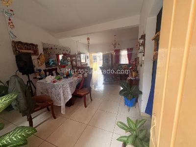 Casa de 3 alcobas en venta en San Luis, Cali, 280 m² · foto 4 de 20