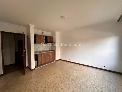 Apartaestudio en venta en Ciudad Jardin, Cali, 35 m² · foto 3 de 14