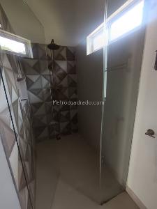 Casa de 4 alcobas en arriendo en La Reforma, Cali, 300 m² · foto 15 de 20
