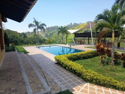 Casa de 4 alcobas en arriendo en La Reforma, Cali, 300 m² · foto 2 de 20