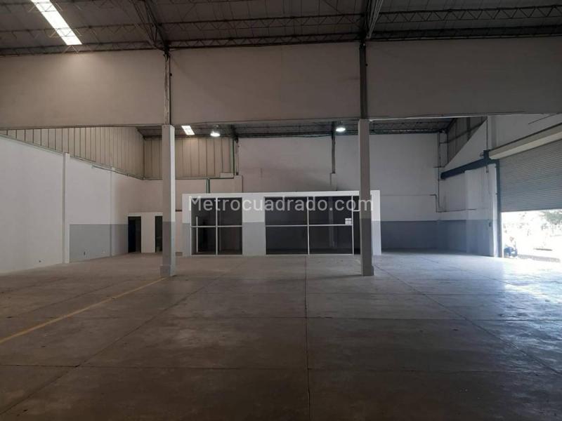 Local Comercial en Arriendo, Acopi, Cali - Vista 2
