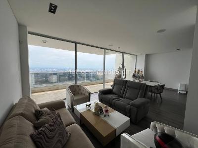 Apartamento de 3 alcobas en venta en Altos De Menga, Cali, 180 m² · foto 2 de 20
