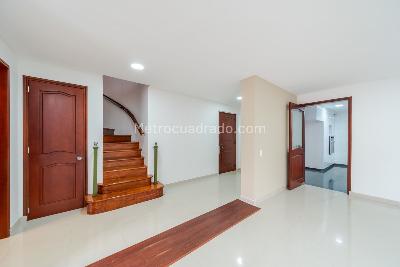 Apartamento en venta en Santa Bárbara, Bogotá · foto 4 de 11