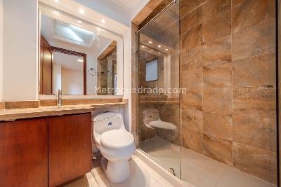 Apartamento en venta en Santa Bárbara, Bogotá · foto 8 de 11