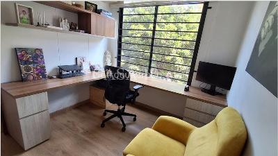 Apartamento en venta en Santa Barbara Occidental, Bogotá · foto 9 de 18