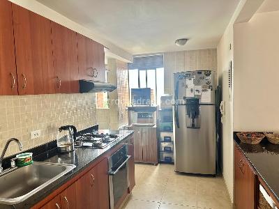 Apartamento en venta en Cedritos Oriental, Bogotá · foto 10 de 18