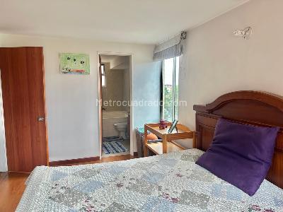 Apartamento en venta en Cedritos Oriental, Bogotá · foto 6 de 18