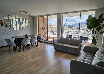 Apartamento de 3 alcobas en venta en Los Cedritos, Bogotá, 123 m² · foto 2 de 16