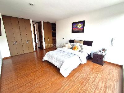 Apartamento de 4 alcobas en venta en Santa Paula, Bogotá, 190 m² · foto 13 de 20