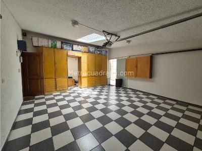 Casa de 3 alcobas en venta en Santa Barbara, Bogotá, 390 m² · foto 7 de 17
