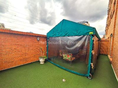 Apartamento de 2 alcobas en venta en San Patricio Santa Barbara, Bogotá, 142 m² · foto 11 de 20