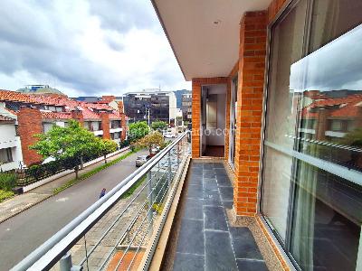 Apartamento de 2 alcobas en venta en San Patricio Santa Barbara, Bogotá, 142 m² · foto 2 de 20