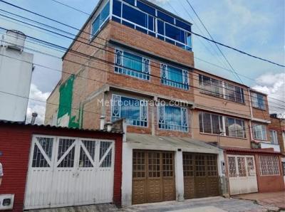 Casa de 5 alcobas en venta en La Serena, Bogotá, 306 m² · foto 3 de 14