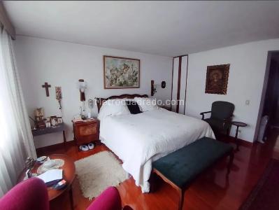 Apartamento de 4 alcobas en venta en Santabarbara, Bogotá, 250 m² · foto 14 de 19